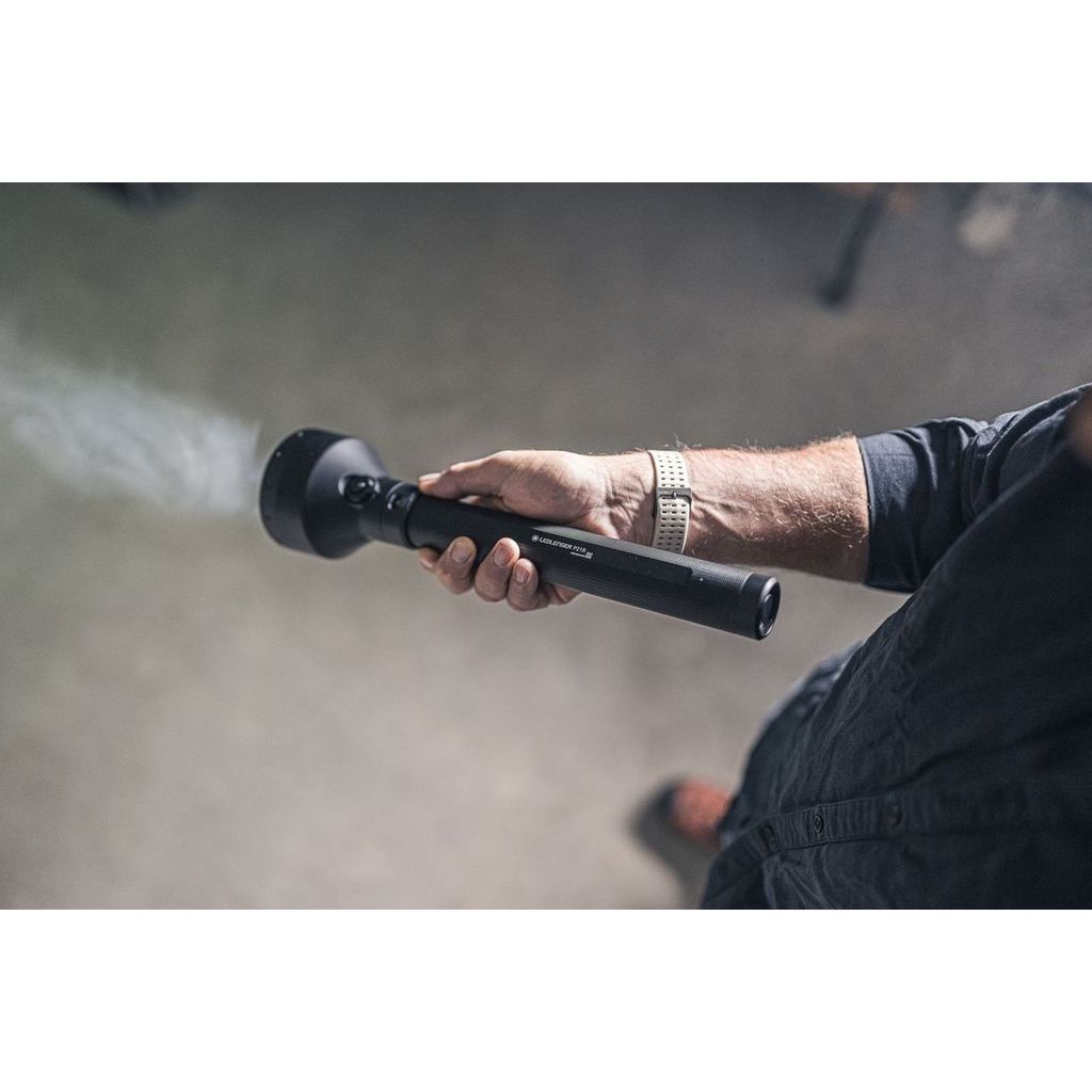 Ledlenser P21R 12,000 Lumens