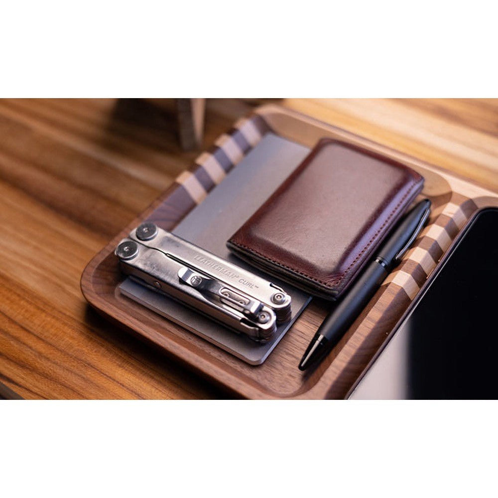 Leatherman Curl – in-use lifestyle view