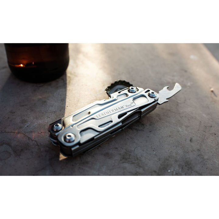 Leatherman Rev – in-use lifestyle view