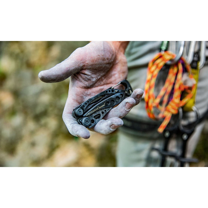 Leatherman Skeletool – in-use lifestyle view