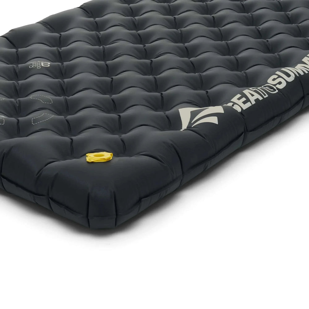 Sea to Summit Ether Light XR Pro Insulated ASC Mat - Regular Wide — detail | Sea to Summit NZ