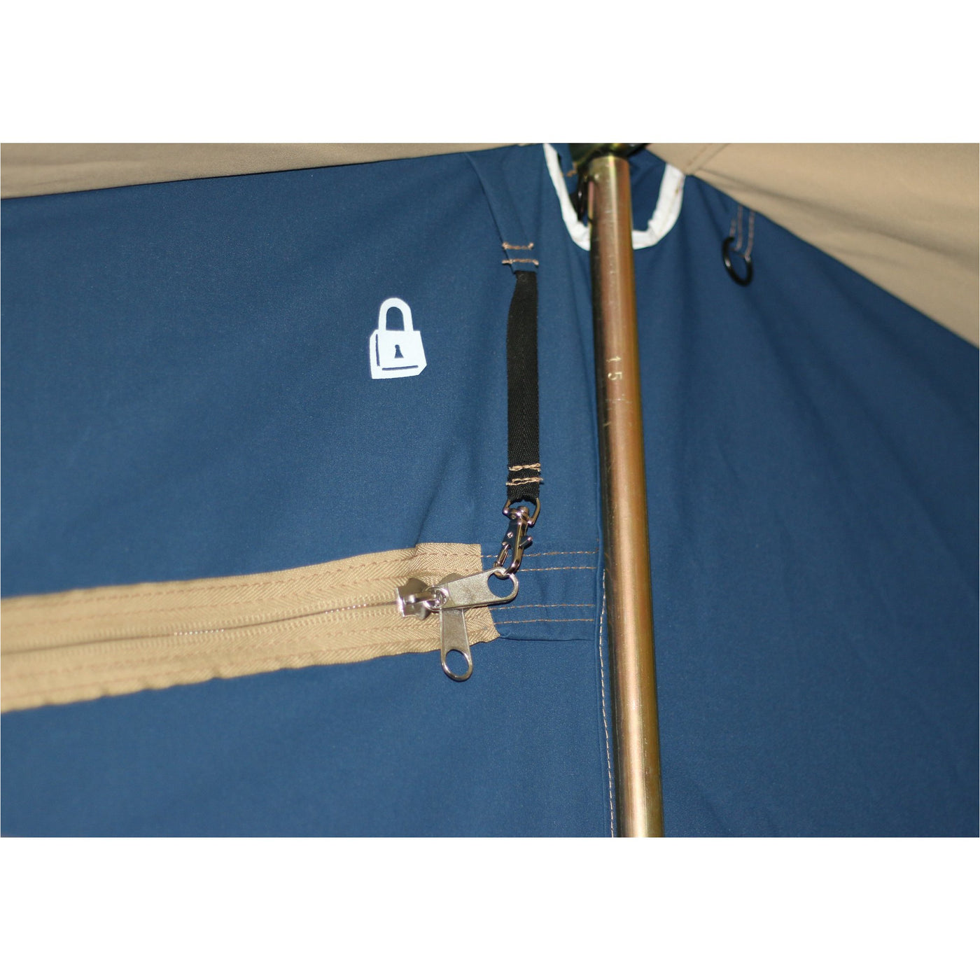 Lockable zips to keep children in, or intruders out!